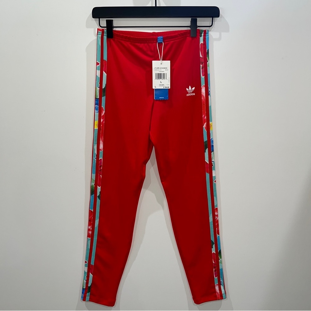 NWT Adidas originals junior flower leggings 
CORREDTAULTE®
Red orange 
Size L